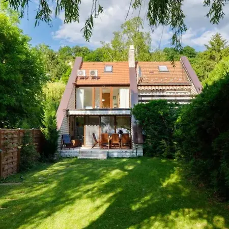 House - Private At Balaton Semesterbostad Balatonakarattya